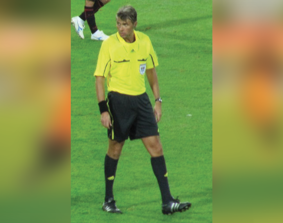 Les arbitres ne parleront qu'aux capitaines uniquement